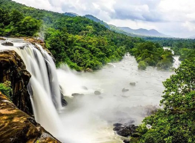Pollachi-Athirapally – Valparai Tour Package